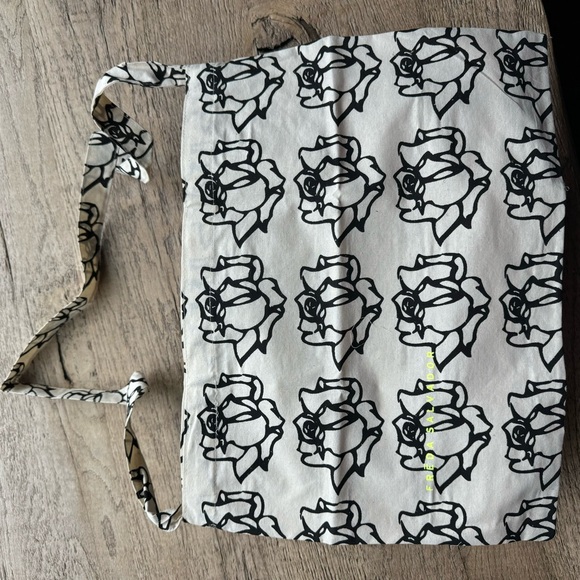 Freda Salvador Navy Ankle Booties - Picture 7 of 10